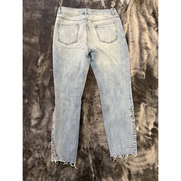 Time and Tru Skinny Jeans Womens 10 Floral Embroidered Distressed Denim Pants - Picture 8 of 11